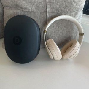 Beats Wireless Headphones